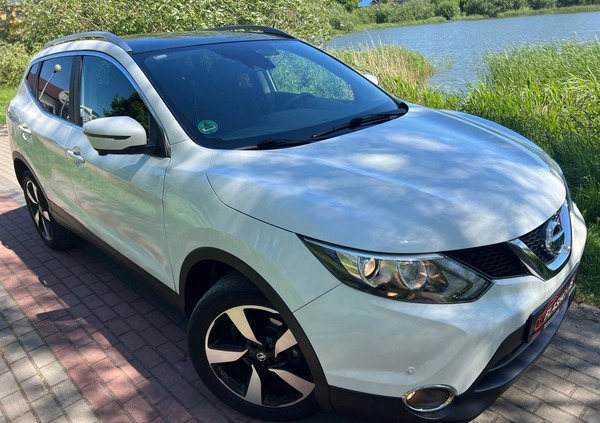 Nissan Qashqai cena 56990 przebieg: 117000, rok produkcji 2016 z Bisztynek małe 466